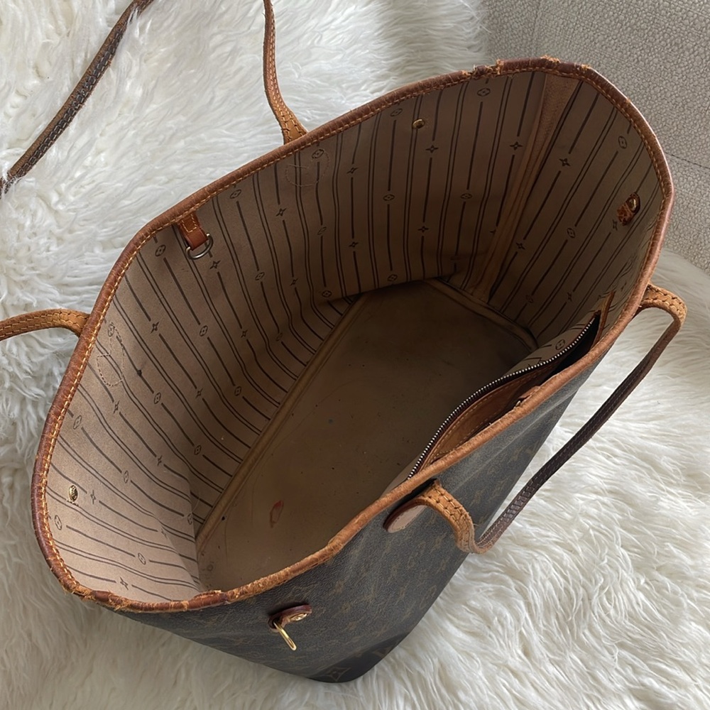 Louis Vuitton MM Neverfull - Picture 5 of 17